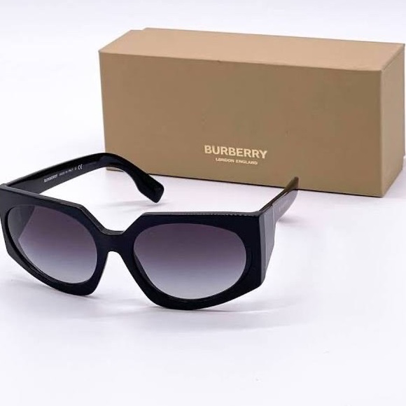 Burberry Black Be 4306 30018g Oval Sunglasses main image 11